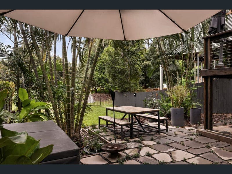 49 Fewings Street, Toowong — photo 1 of 5