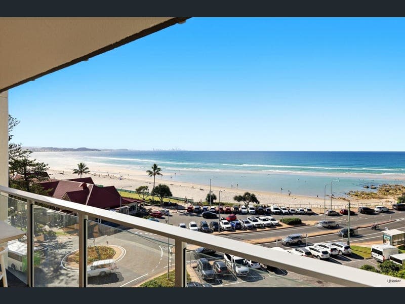 17/22 Marine Parade, Coolangatta — photo 1 of 5