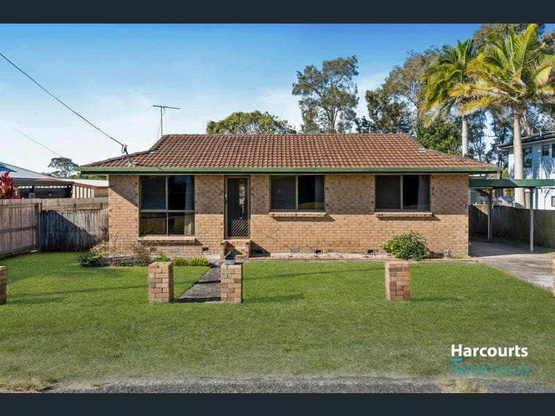 1038 Pimpama-Jacobs Well Road — photo 1 of 5