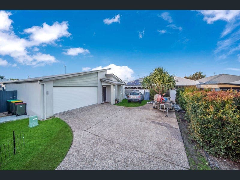 8 Burgundy Ct, Caloundra West — photo 1 of 5