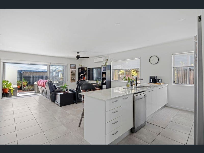 78/20 Salisbury Street, Redland Bay — photo 1 of 5