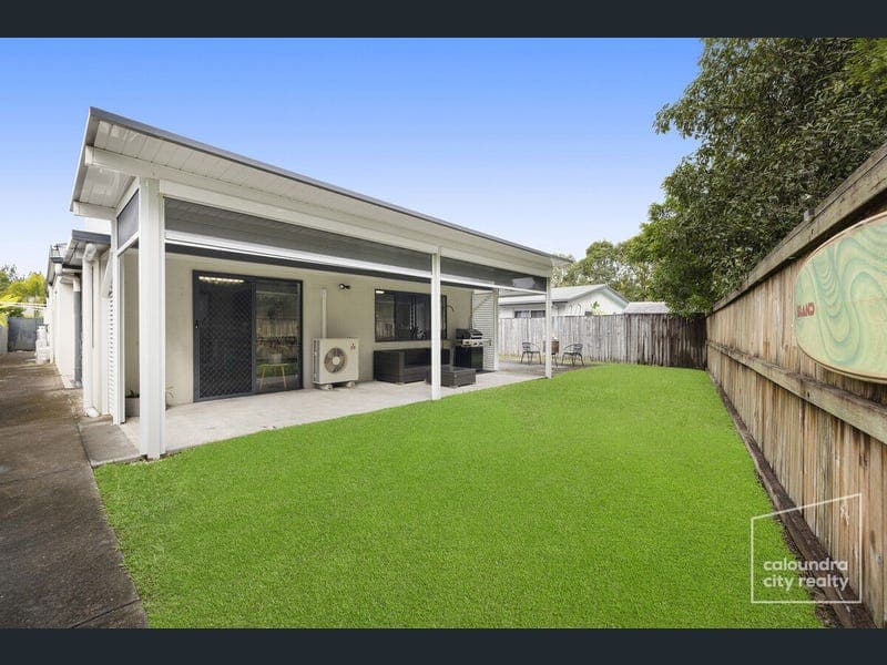 8 Bimberri Court, Caloundra West — photo 1 of 5
