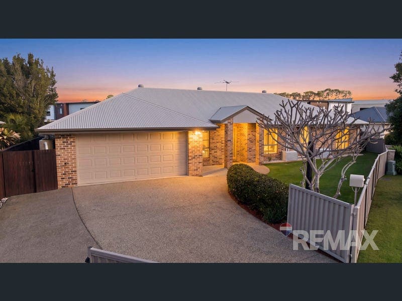 11 Max Court, Albany Creek — photo 1 of 5