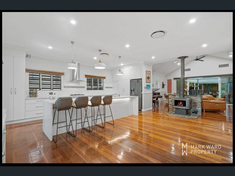 27 Massinger Street, Salisbury — photo 1 of 5