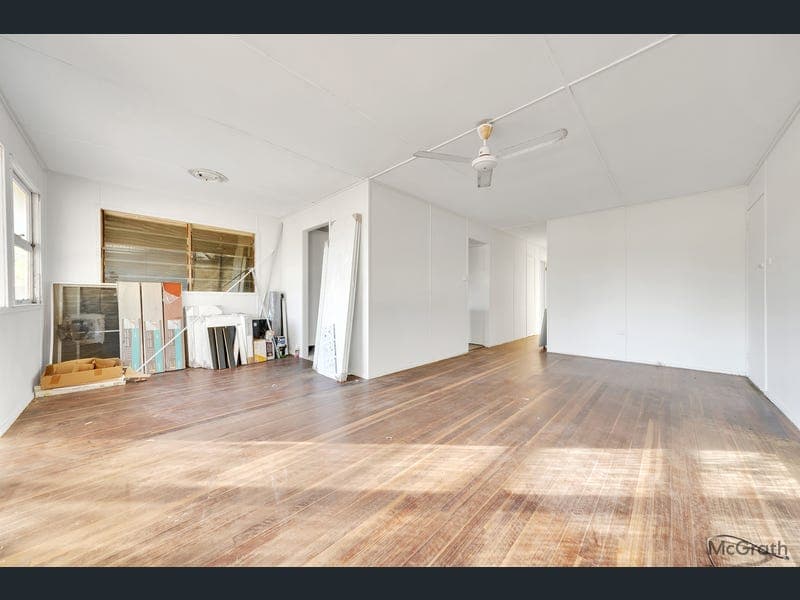 63 Wood Street, Barney Point — photo 1 of 5