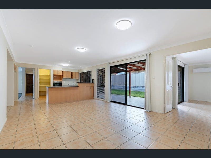 9 Serenity Way, Morayfield — photo 1 of 5