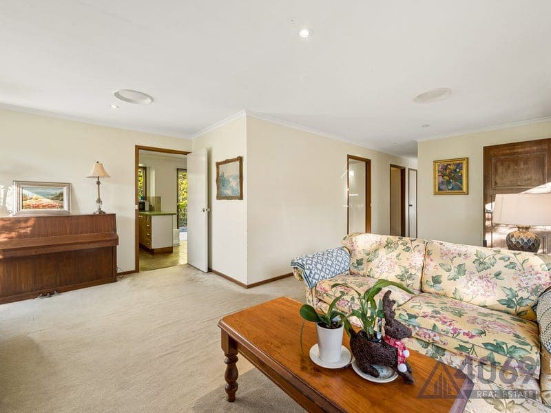 14 Duranta Street, Bellbowrie — photo 1 of 5
