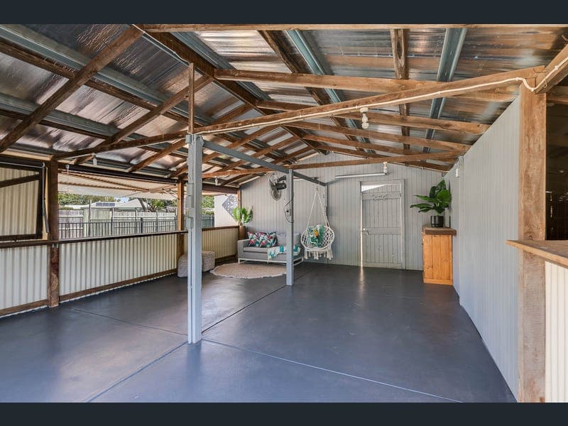 57 Anzac Avenue, Newtown — photo 1 of 5