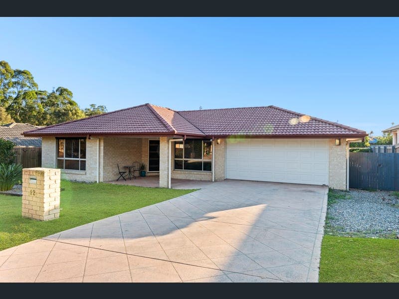 12 Greenview Avenue, Beerwah — photo 1 of 5