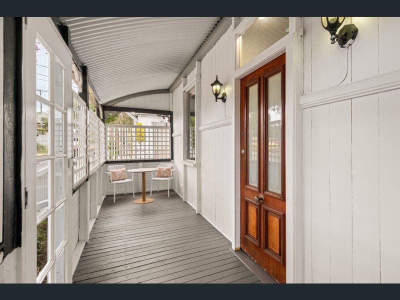 213 Latrobe Terrace, Paddington — photo 1 of 5