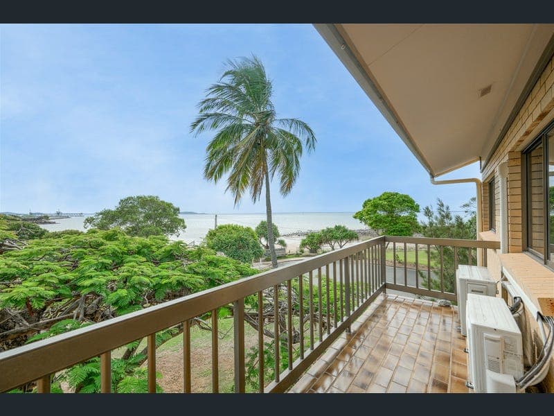 6/5 Sutton Street, Barney Point — photo 1 of 5