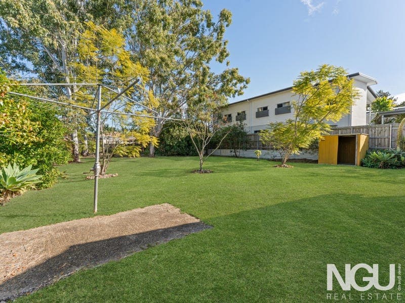 4 Wellington Street, Brassall — photo 1 of 5