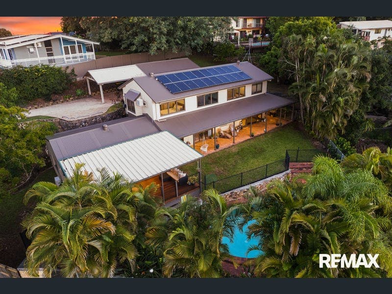 9 Saint James Court, Nambour — photo 1 of 5