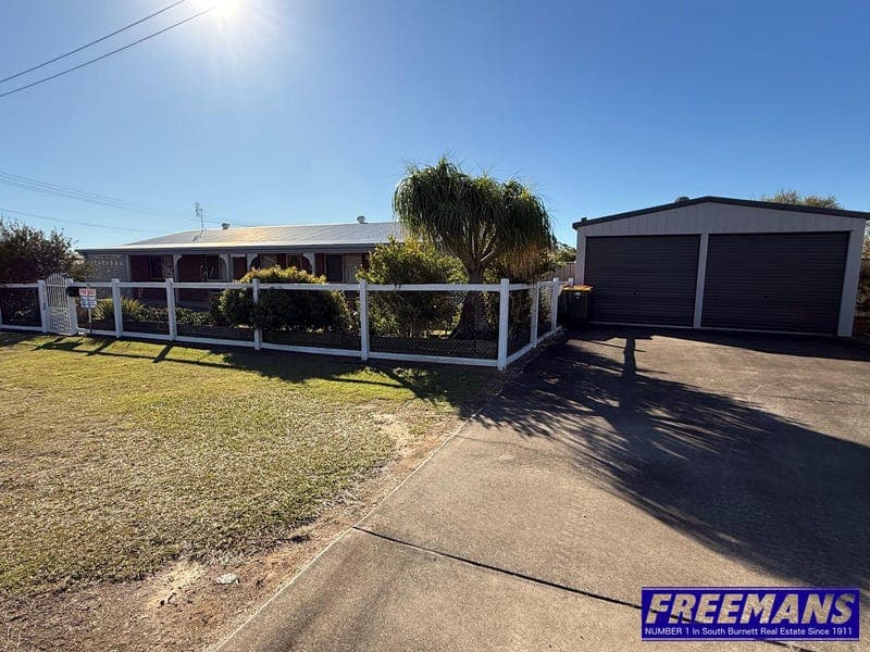 8 Flag Street, Nanango — photo 1 of 5
