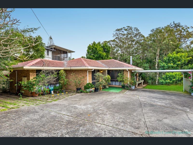 18 Kinross Road, Thornlands — photo 1 of 5