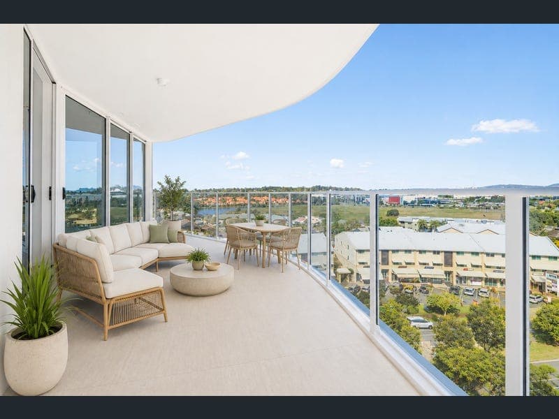 2908/116 Laver Drive, Robina — photo 1 of 5