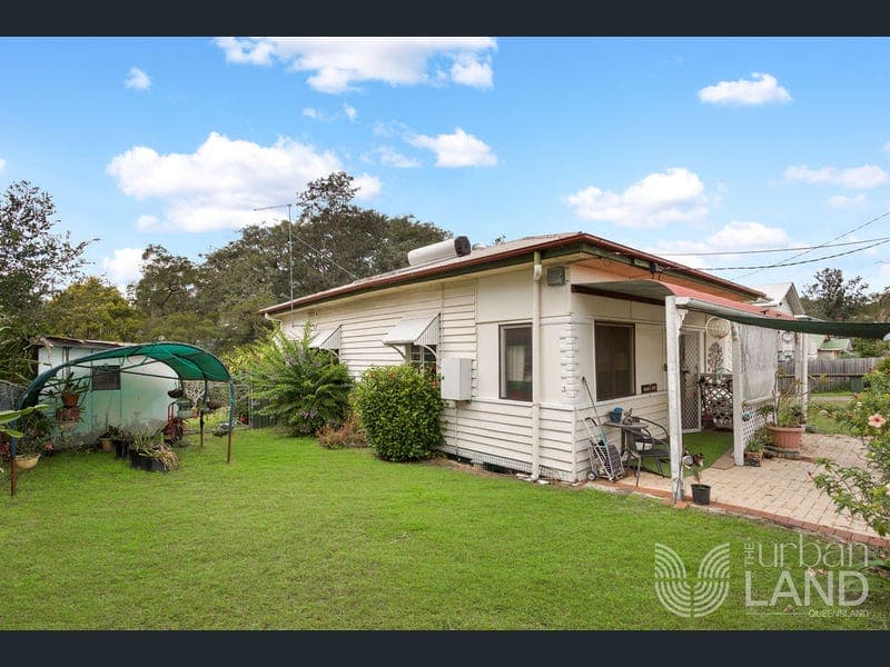 26 North Street, North Ipswich — photo 1 of 5