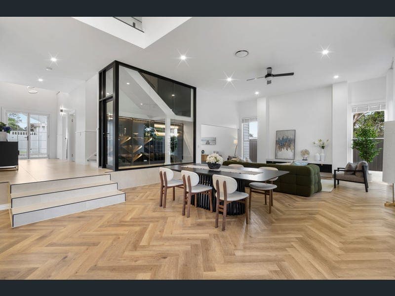 68 Brinawa Street, Camp Hill — photo 1 of 5