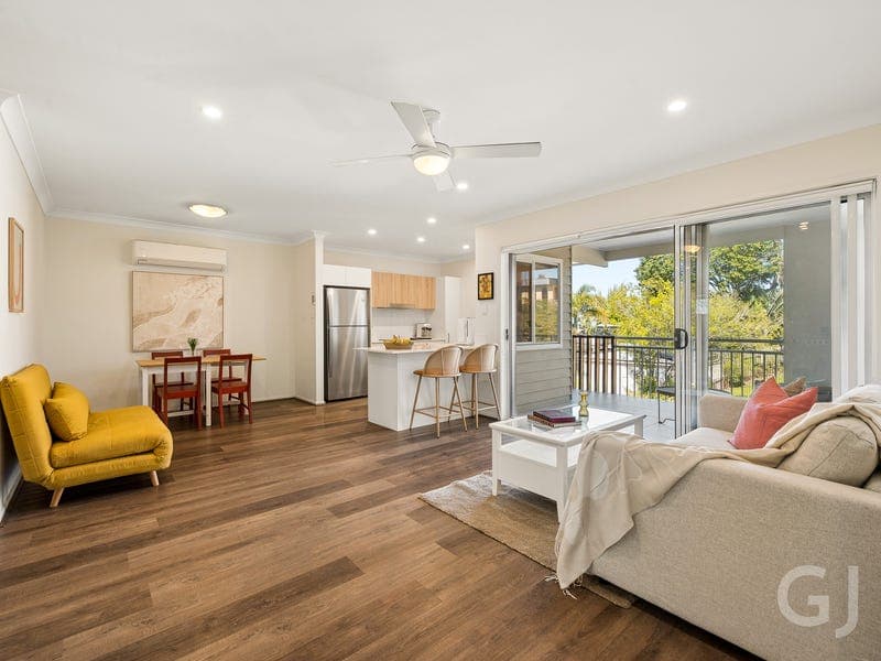 2/27 Rentoul Street, Gordon Park — photo 1 of 5