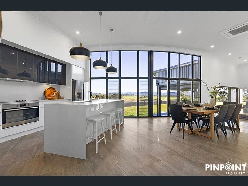 37 Stellajean Crescent, Alligator Creek — photo 1 of 5