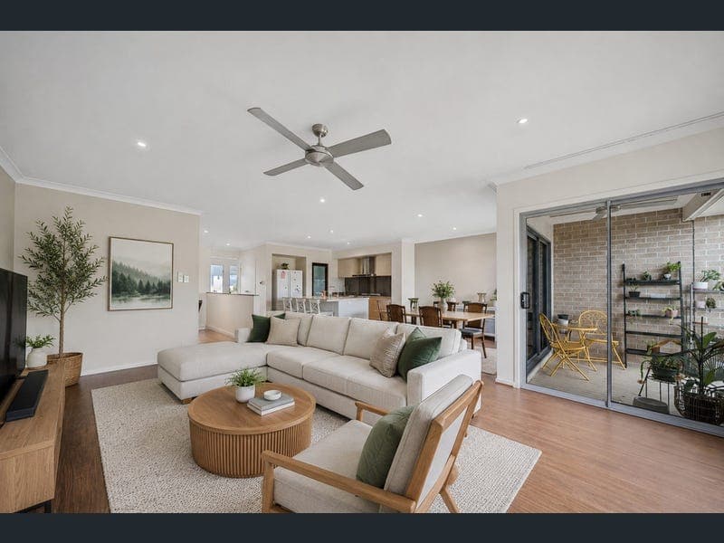 17 Summerview Avenue, Yarrabilba — photo 1 of 5