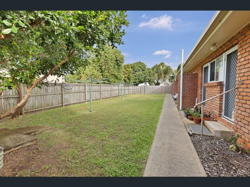 2/9 Kate Street, East Mackay — photo 1 of 5