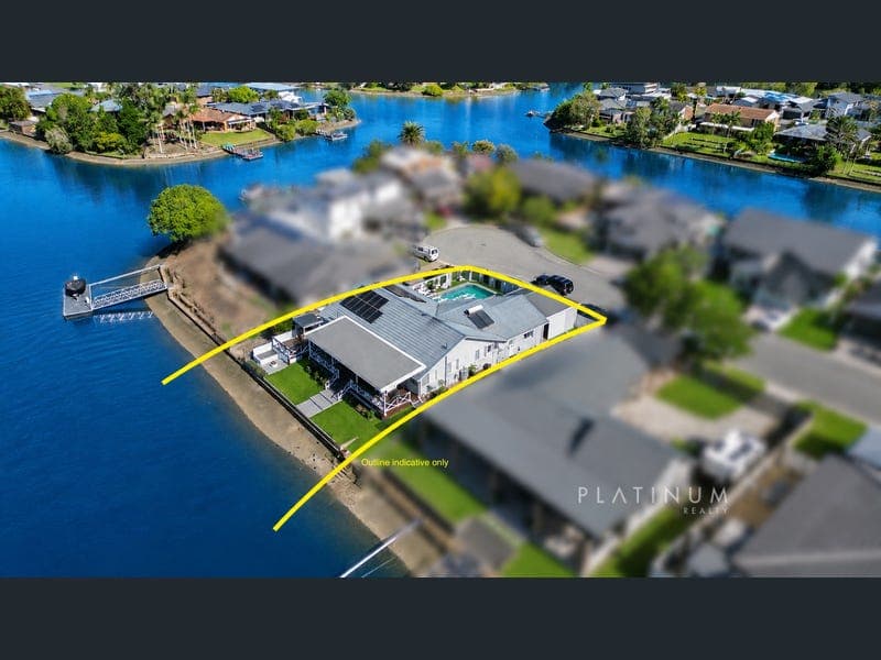 10 Spinnaker Court, Currumbin Waters — photo 1 of 5