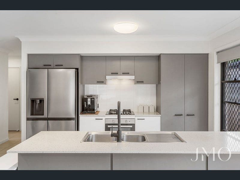 127 Brookside Circuit, Ormeau — photo 1 of 5