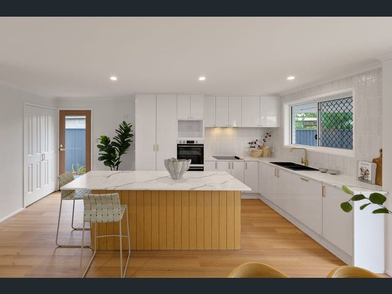 1 Bangalow Street, Victoria Point — photo 1 of 5