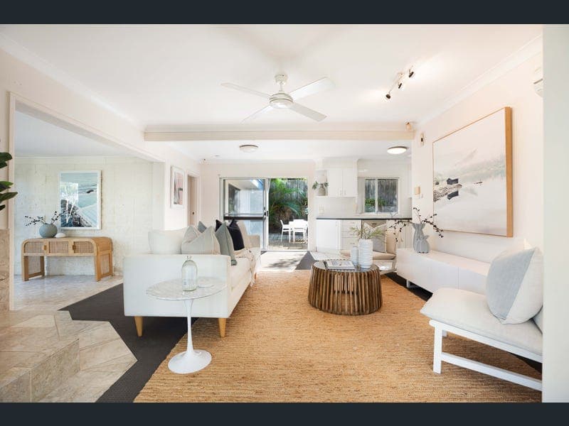 3 Wildflower Street, Sunshine Beach — photo 1 of 5