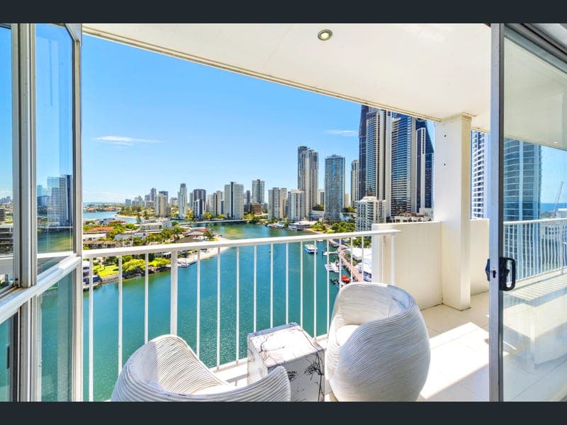152/30 Watson Esplanade, Surfers Paradise — photo 1 of 5