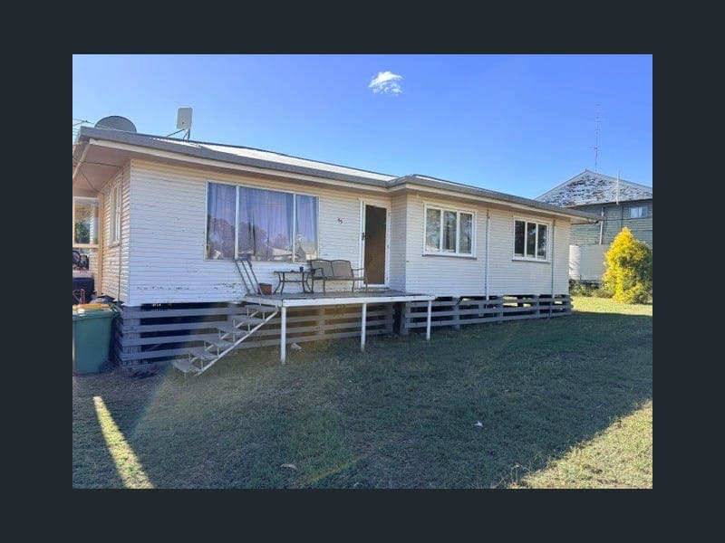 45 North St, Wandoan — photo 1 of 5