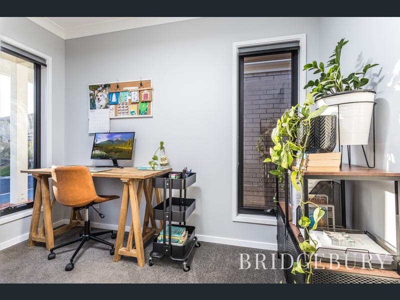 7 Smith Crescent, Mango Hill — photo 1 of 5