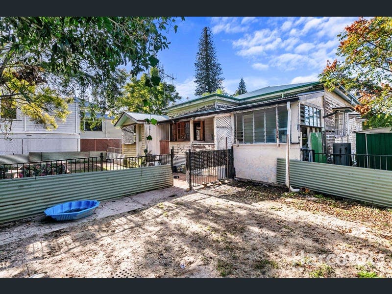48 Pallas Street, Maryborough — photo 1 of 5