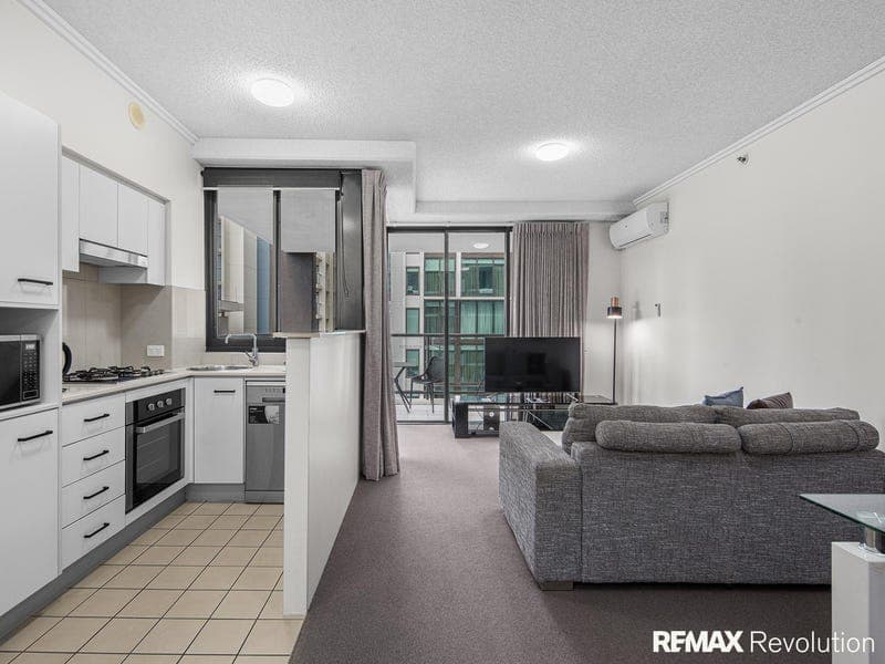 2605/212 Margaret Street, Brisbane City — photo 1 of 5