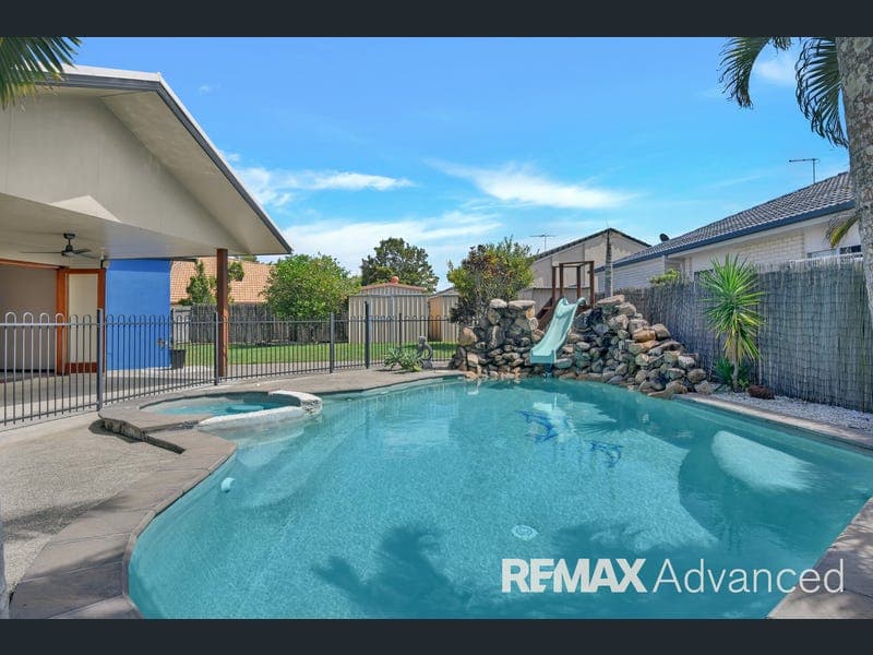 48 Voyagers Drive, Banksia Beach — photo 1 of 5