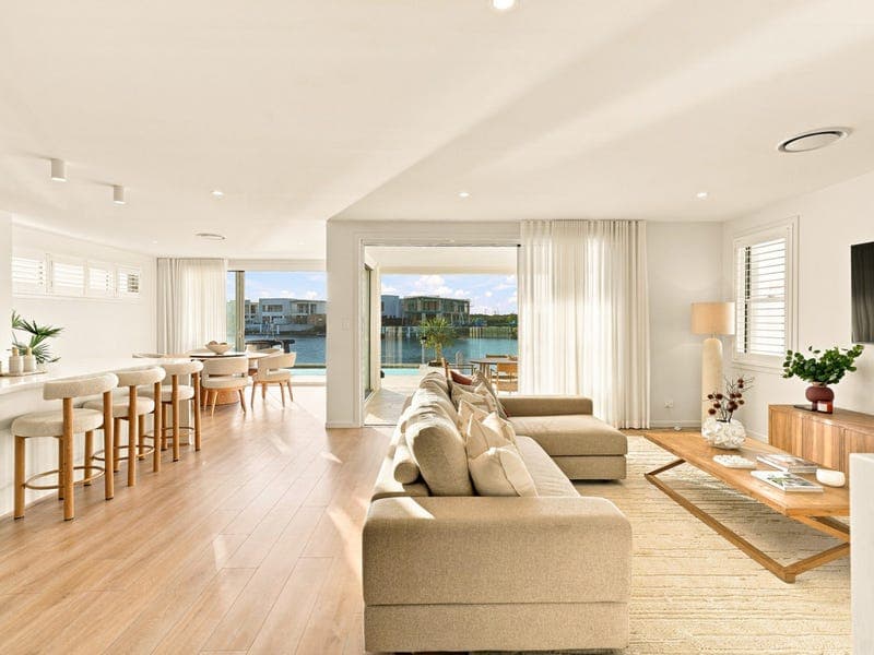 81 Quay Circuit, Newport — photo 1 of 5