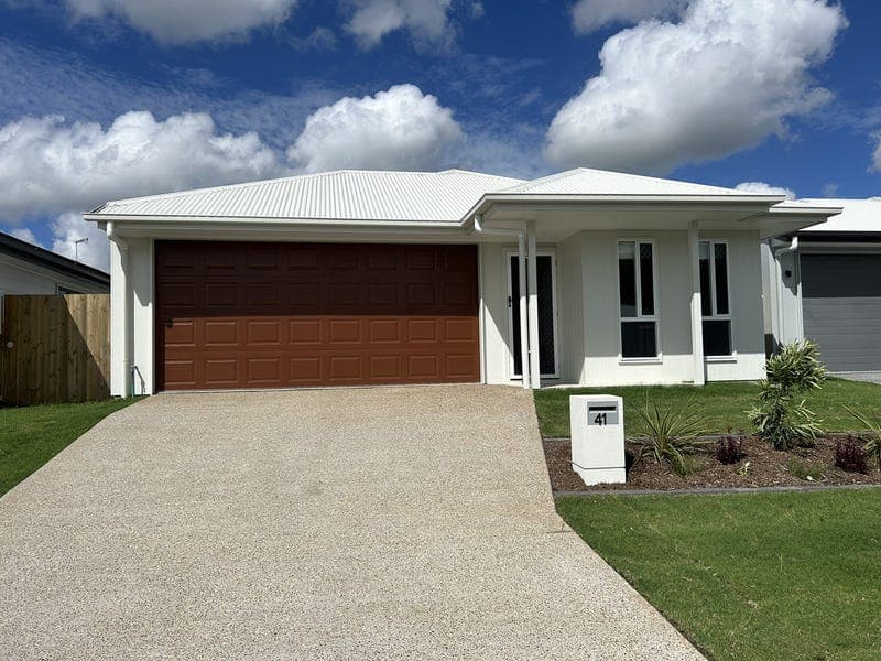 41 Trevi Circuit, Logan Reserve — photo 1 of 5