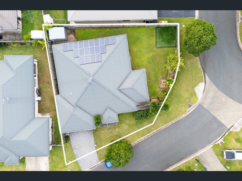 2 Begonia Court, Caboolture — photo 1 of 5