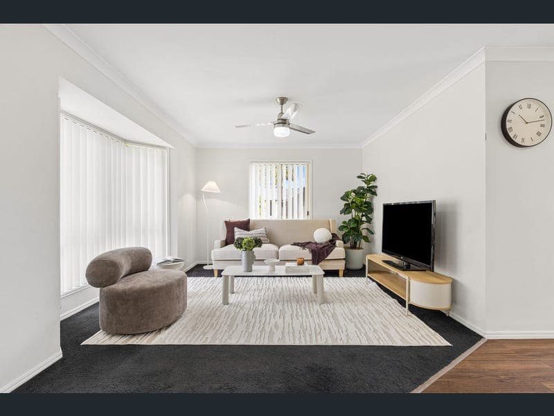35 Billabong Drive, Crestmead — photo 1 of 5