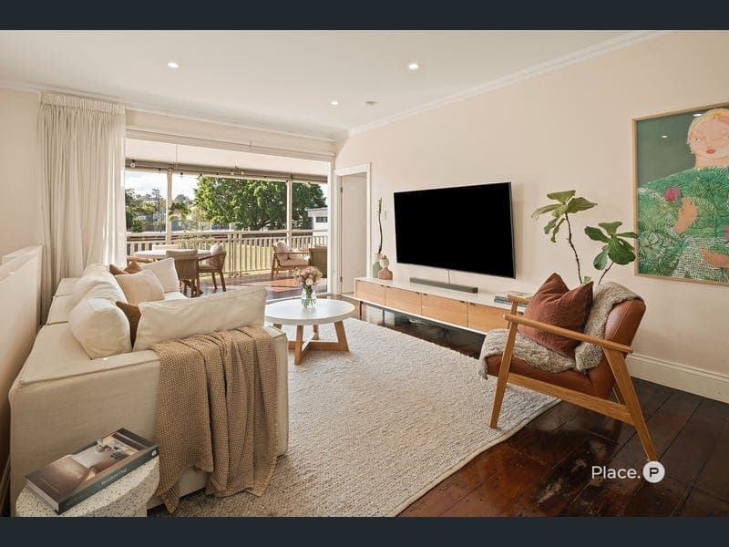 1/11 Stephens Street, Morningside — photo 1 of 5