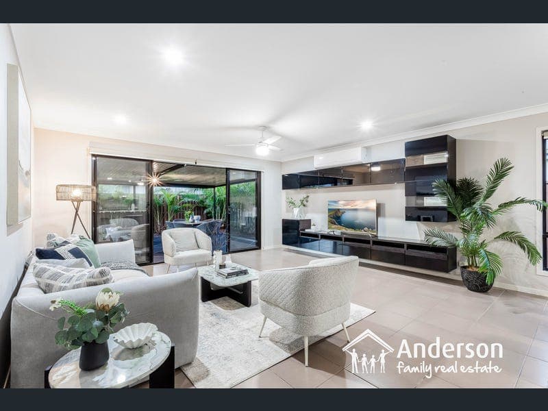 7 Park Grove Court, Kallangur — photo 1 of 5