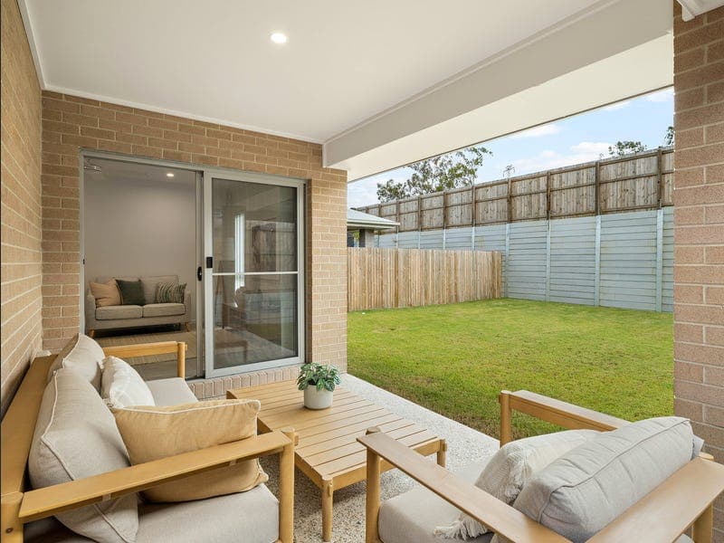 683 Bloodstone Circuit, Collingwood Park — photo 1 of 5