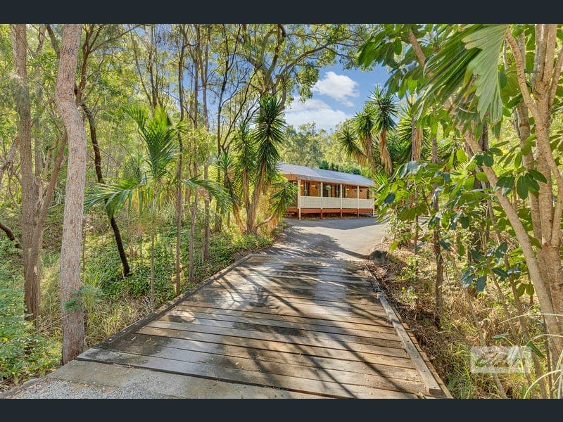 24 Mounter Street, Boyne Island — photo 1 of 5