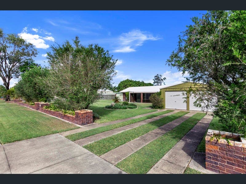 27-29 Orchid Avenue, Urangan — photo 1 of 5