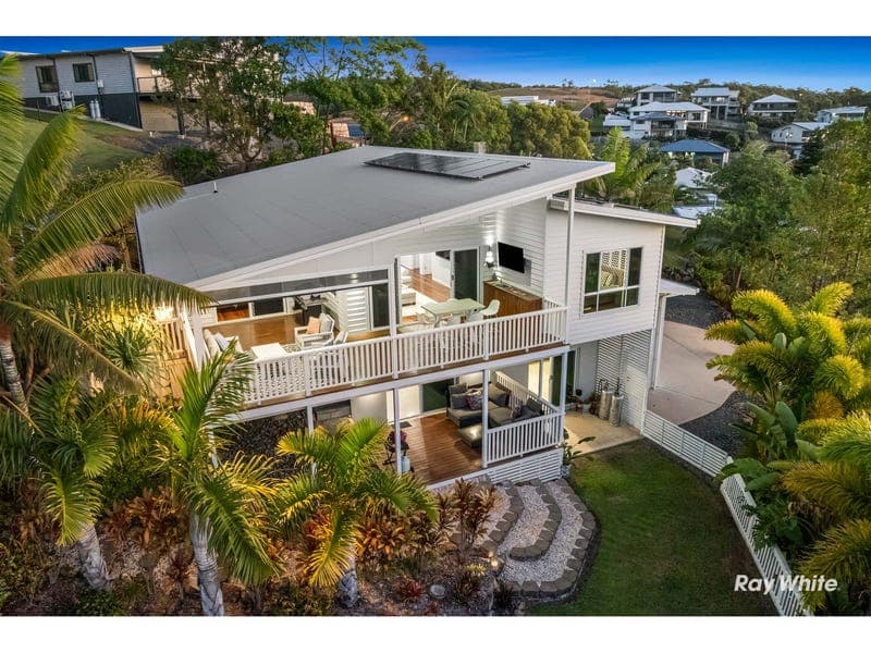 7 Pegasus Court, Lammermoor — photo 1 of 5