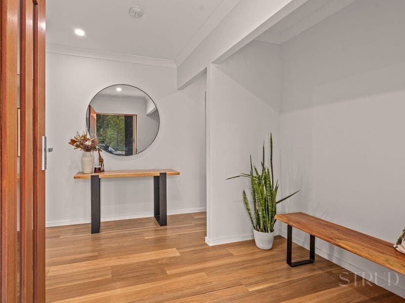 14 Telopea Way, Springfield — photo 1 of 5