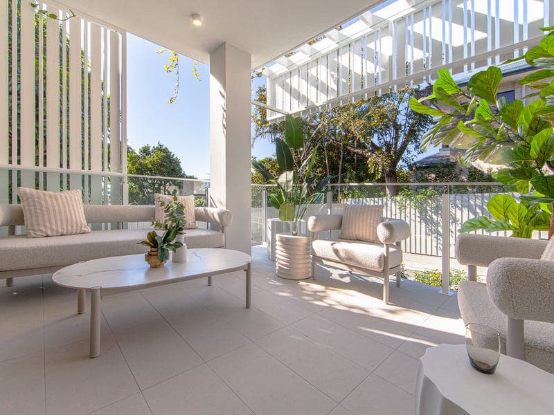 5/43 Wambool Street, Bulimba — photo 1 of 5