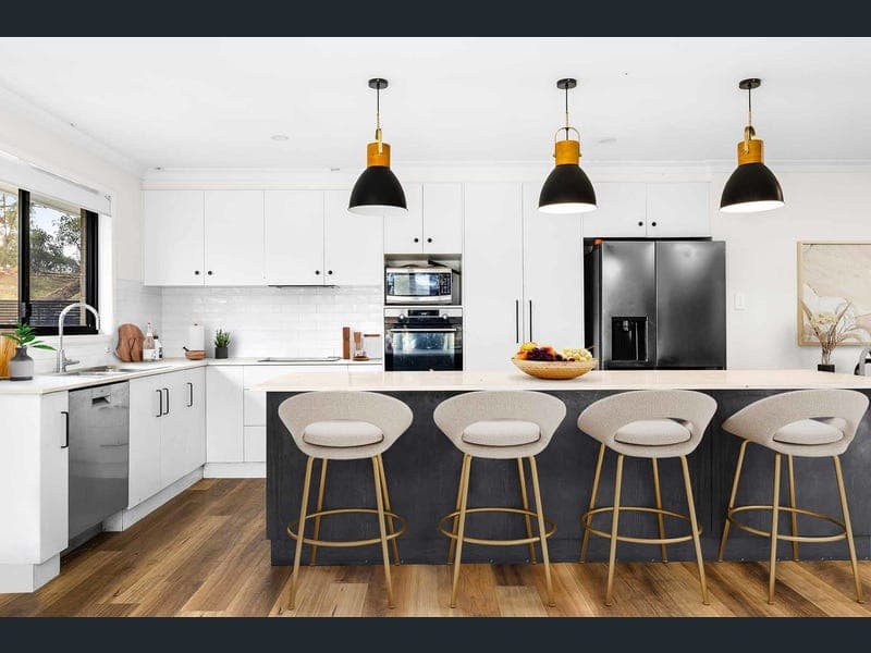 14 Farmer Drive, Meringandan West — photo 1 of 5