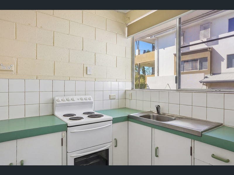 4/76 Cook Street, North Ward — photo 1 of 5